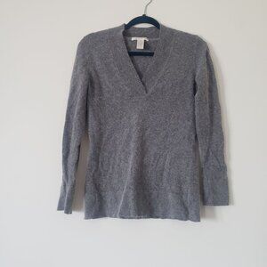 Sarah Spencer Womens V Neck Gray Pullover Sweater Size S Angora‎ Wool Blend